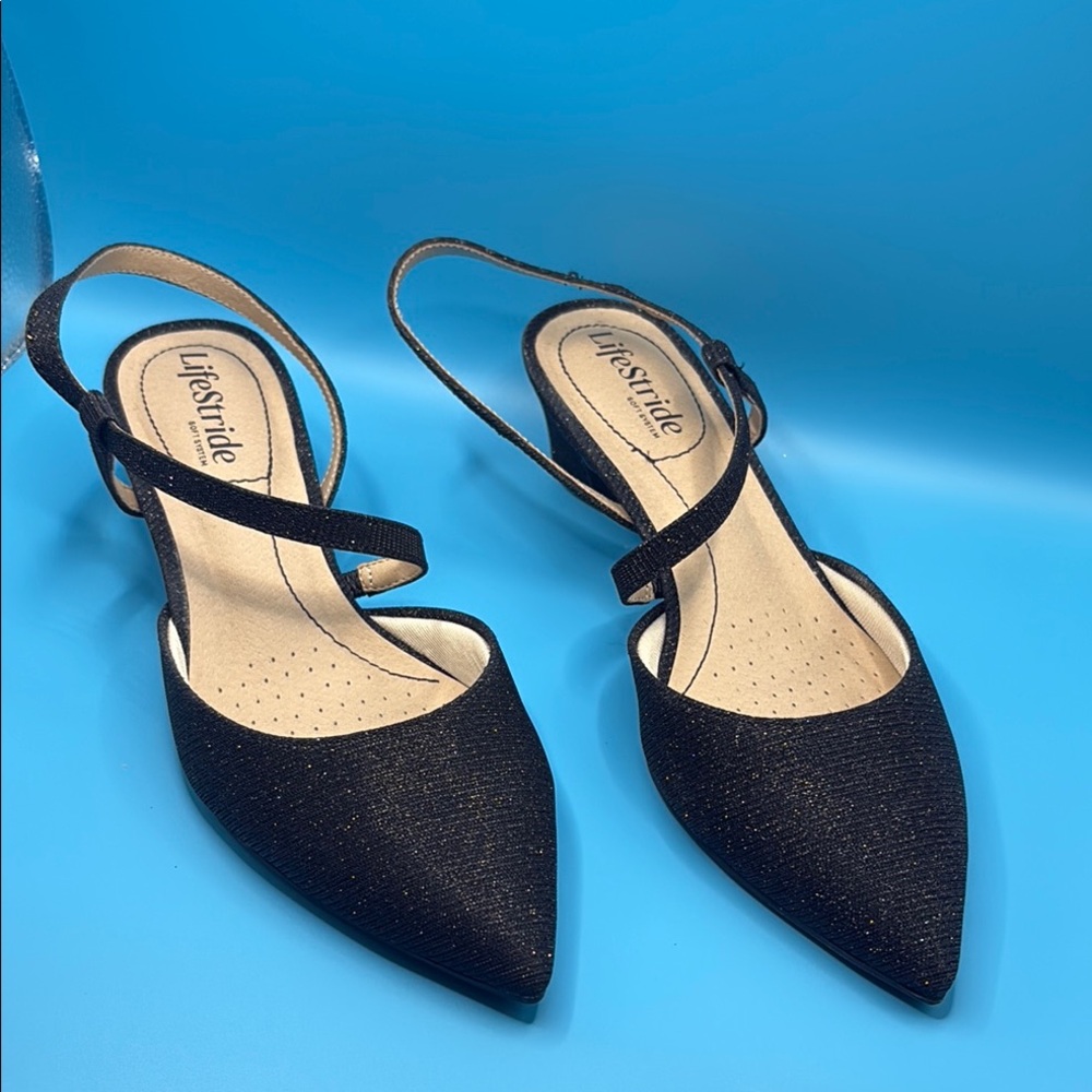 Life Stride Black Heels Classic Design